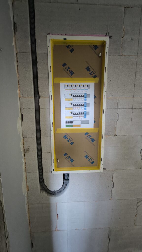Elektroinštalácie na mieru, rekonštrukcia bytu, Trebišov